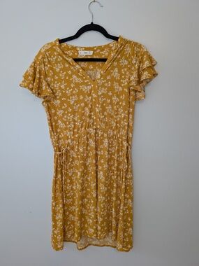 Adorable yellow floral dress